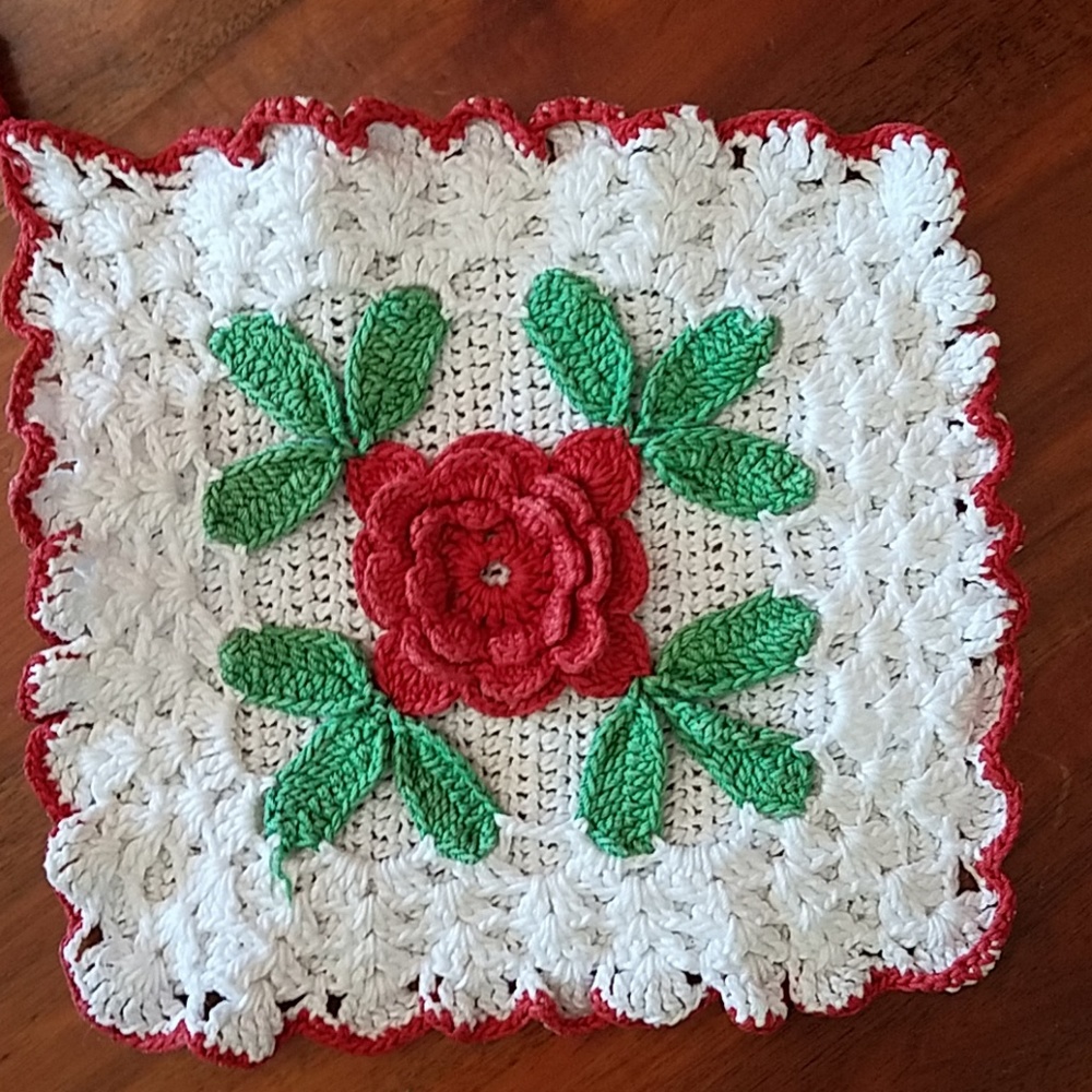 Pair of Hand Crocheted Hot Pads or Doilies - Picture 6 of 7